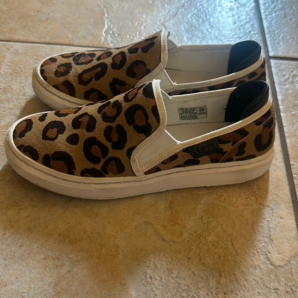 Alameda Spotty Slip On Size 8